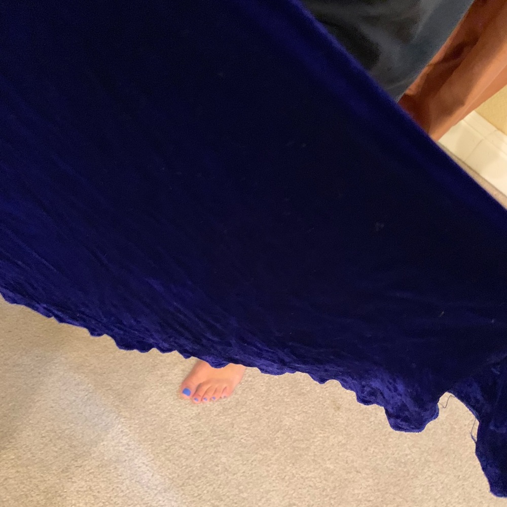 Prom dress - Picture 2 of 5